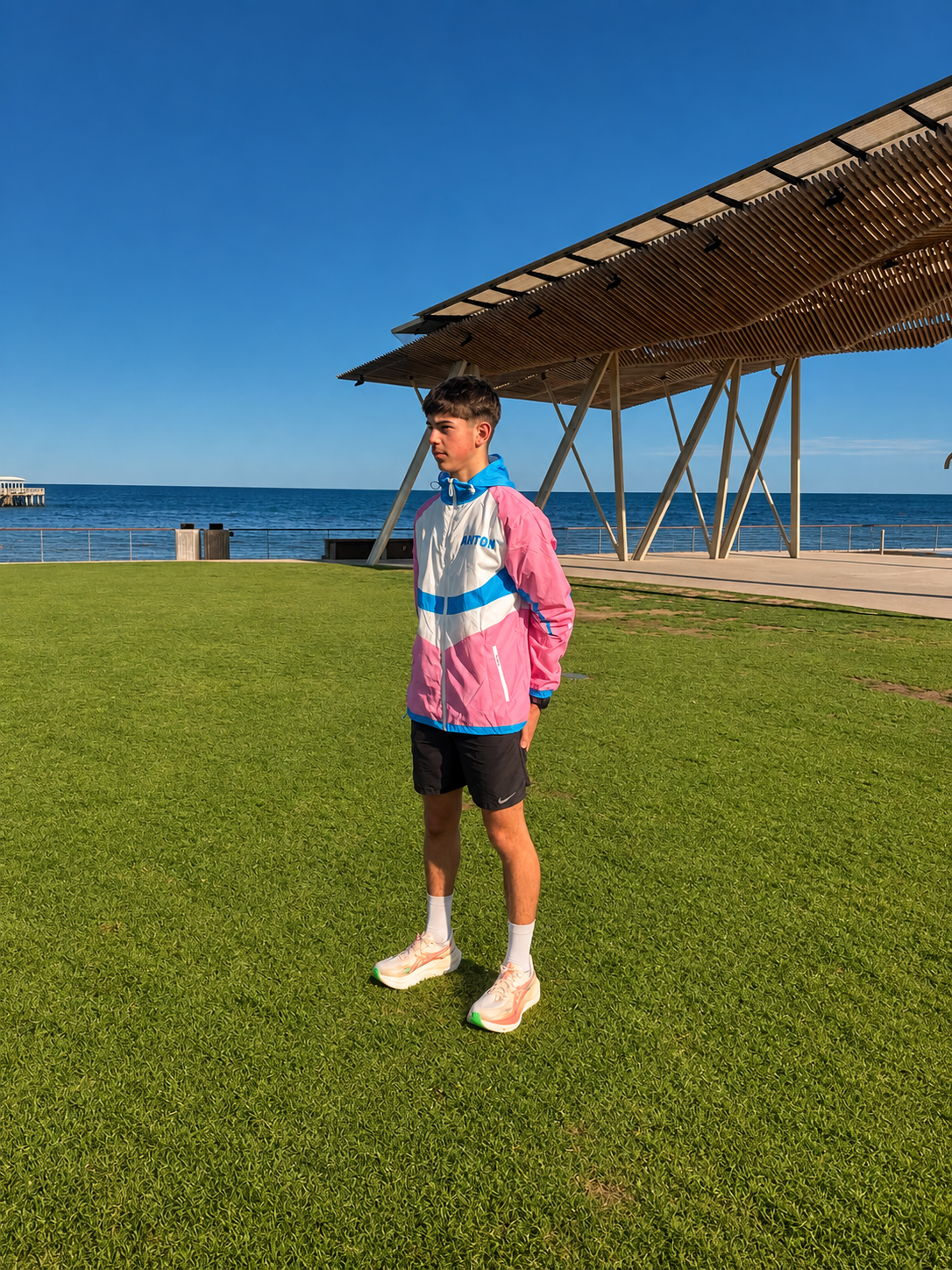 Anton Windbreaker